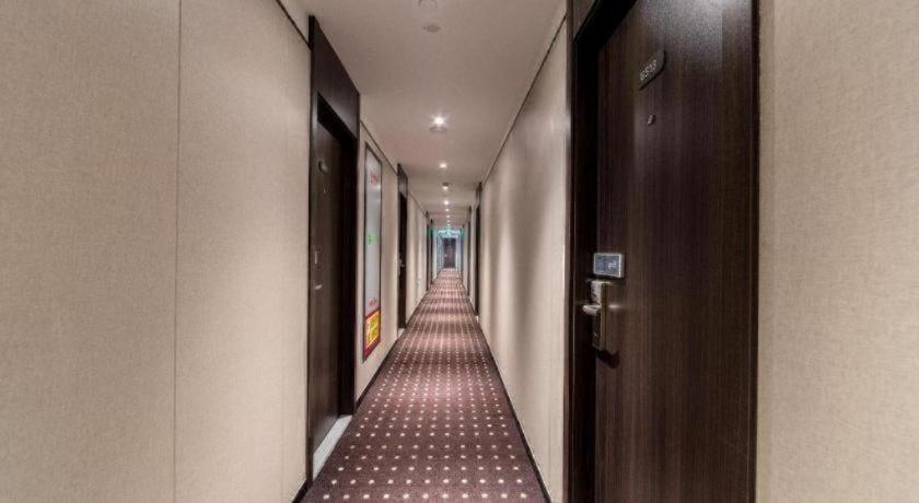 Hi Tianshan Road Hotel
